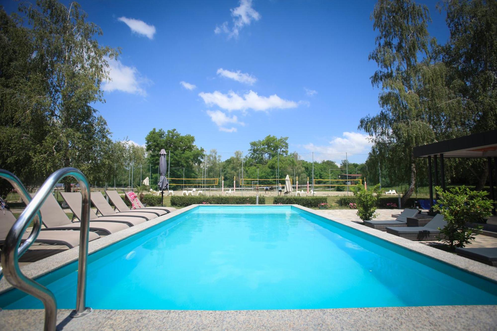 Mohacsi Wellness Vendeghaz Es Lovasklub Hotel Luaran gambar