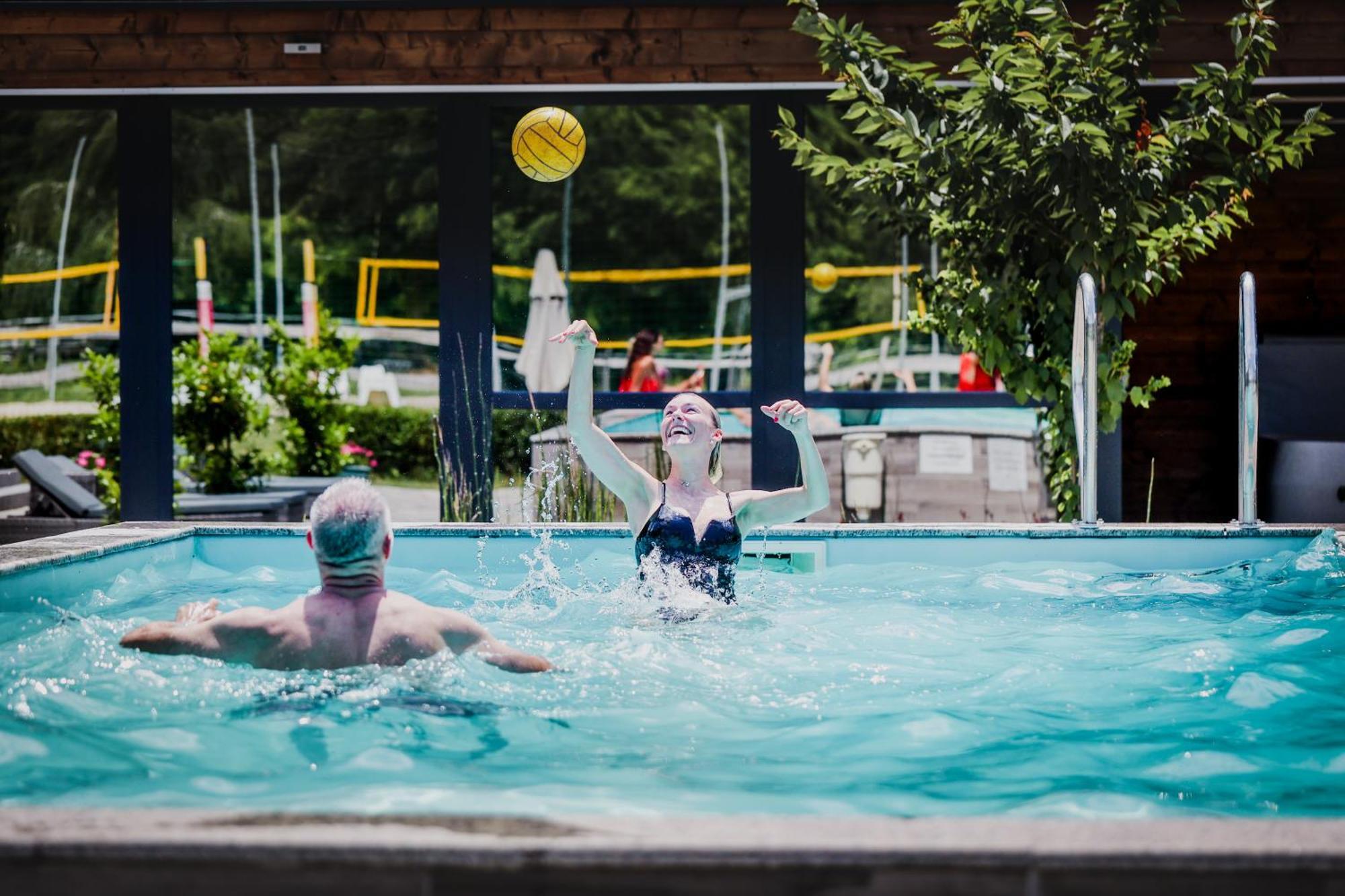 Mohacsi Wellness Vendeghaz Es Lovasklub Hotel Luaran gambar