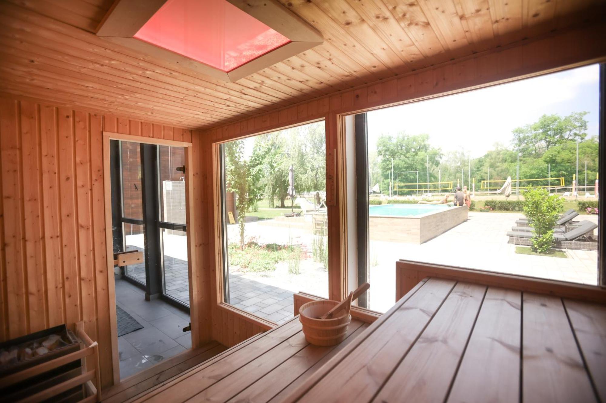 Mohacsi Wellness Vendeghaz Es Lovasklub Hotel Luaran gambar