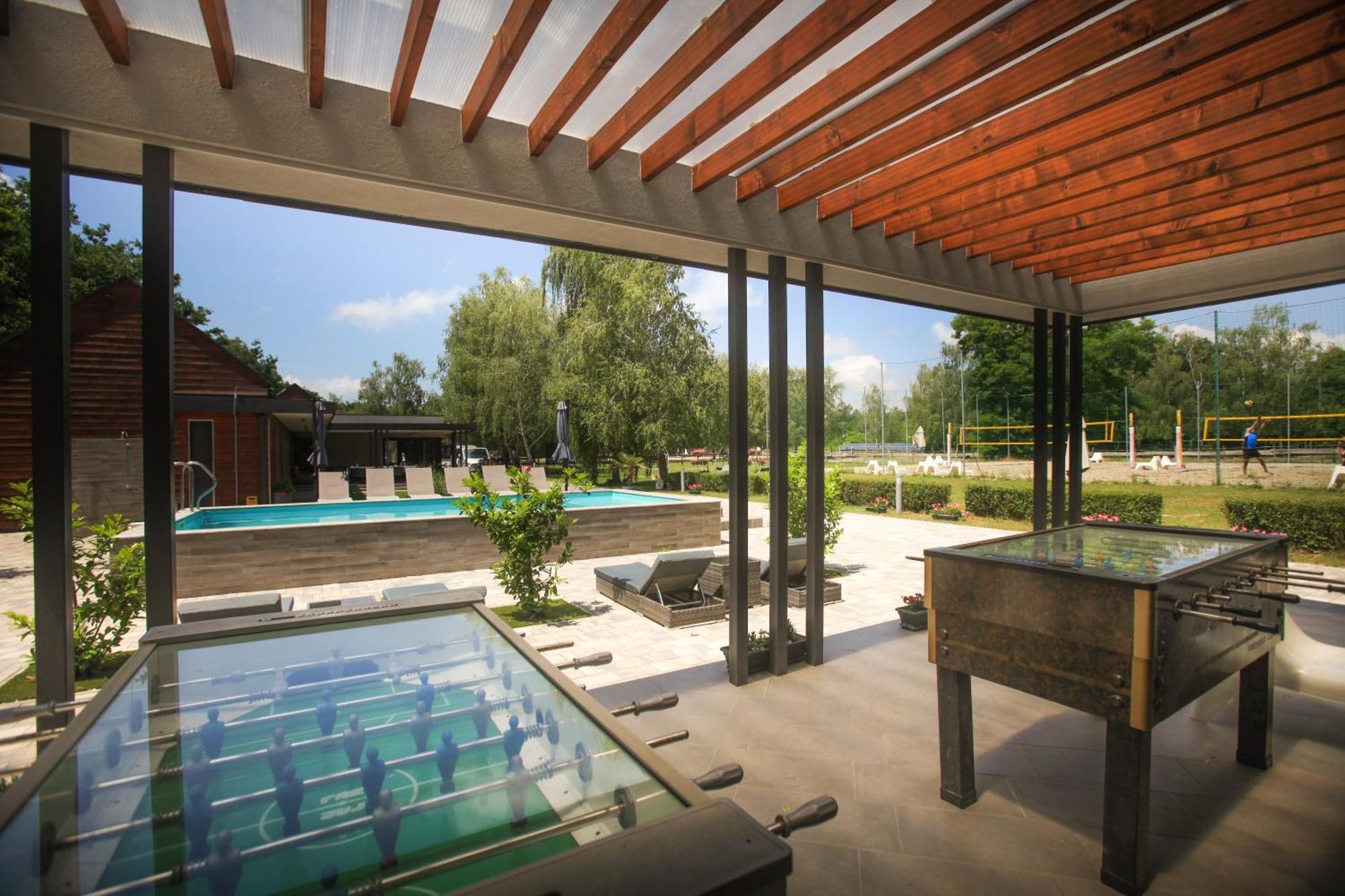 Mohacsi Wellness Vendeghaz Es Lovasklub Hotel Luaran gambar
